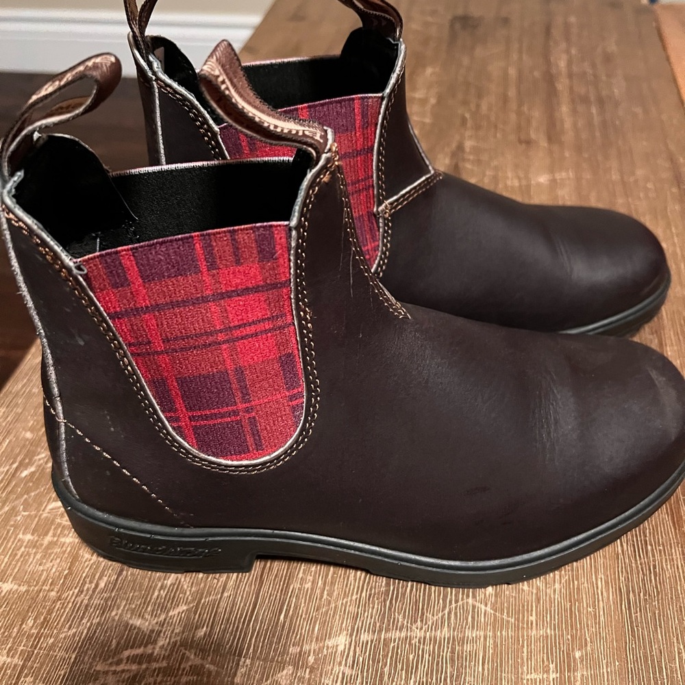 Blundstones - Unique Model